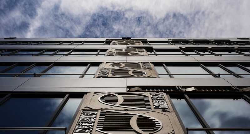 Bureaux, Saint-Denis.
Architecte, Stanislaw Fiszer.